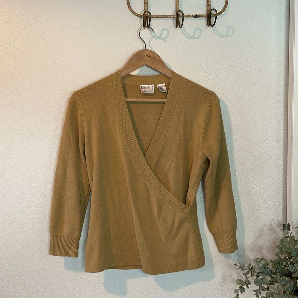 Hasting & Smith Wrap Front Top | M